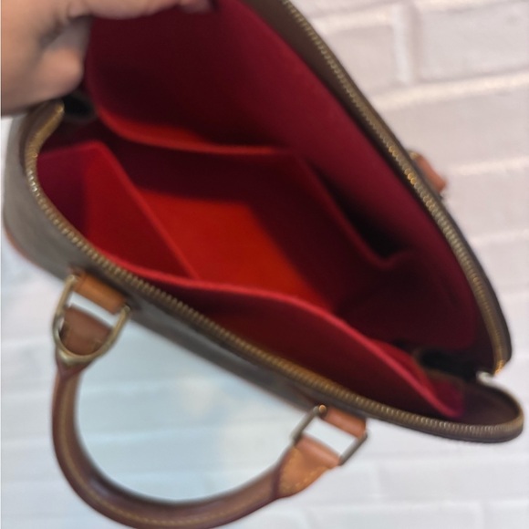 EUC Authentic Louis Vuitton Vintage Alma PM Handbag With Dustbag, Insert & Chain - Picture 7 of 11